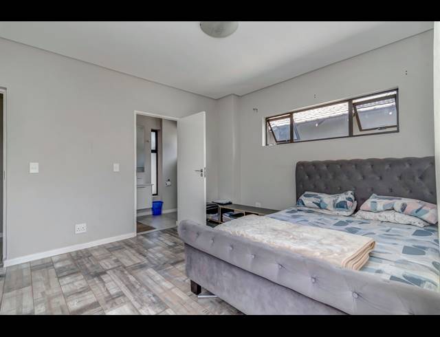 4 BEDROOM CLUSTER TO LET IN CRAIGAVON